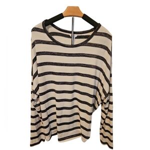 Time & Tru long sleeve top